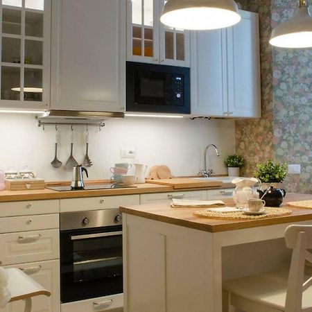 Flowers Apartment Joivy 25 Como Zewnętrze zdjęcie