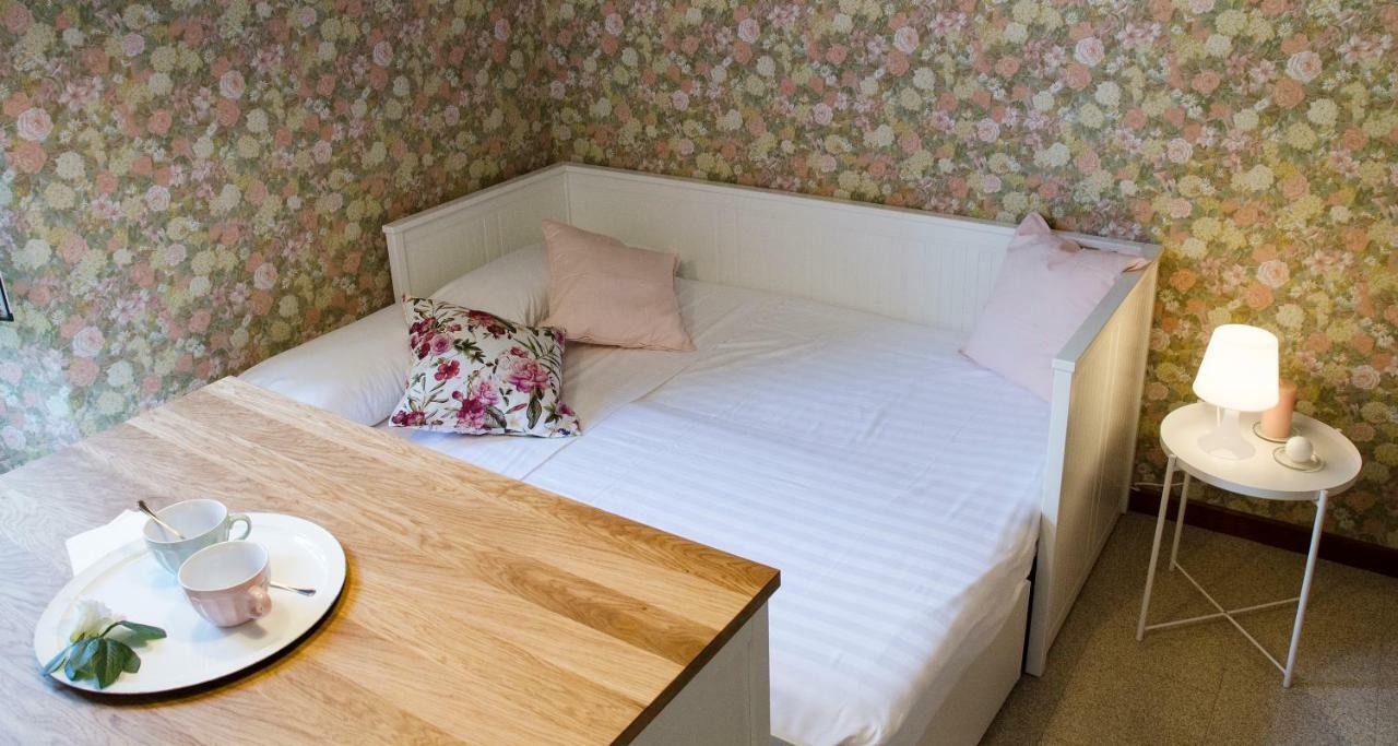 Flowers Apartment Joivy 25 Como Zewnętrze zdjęcie