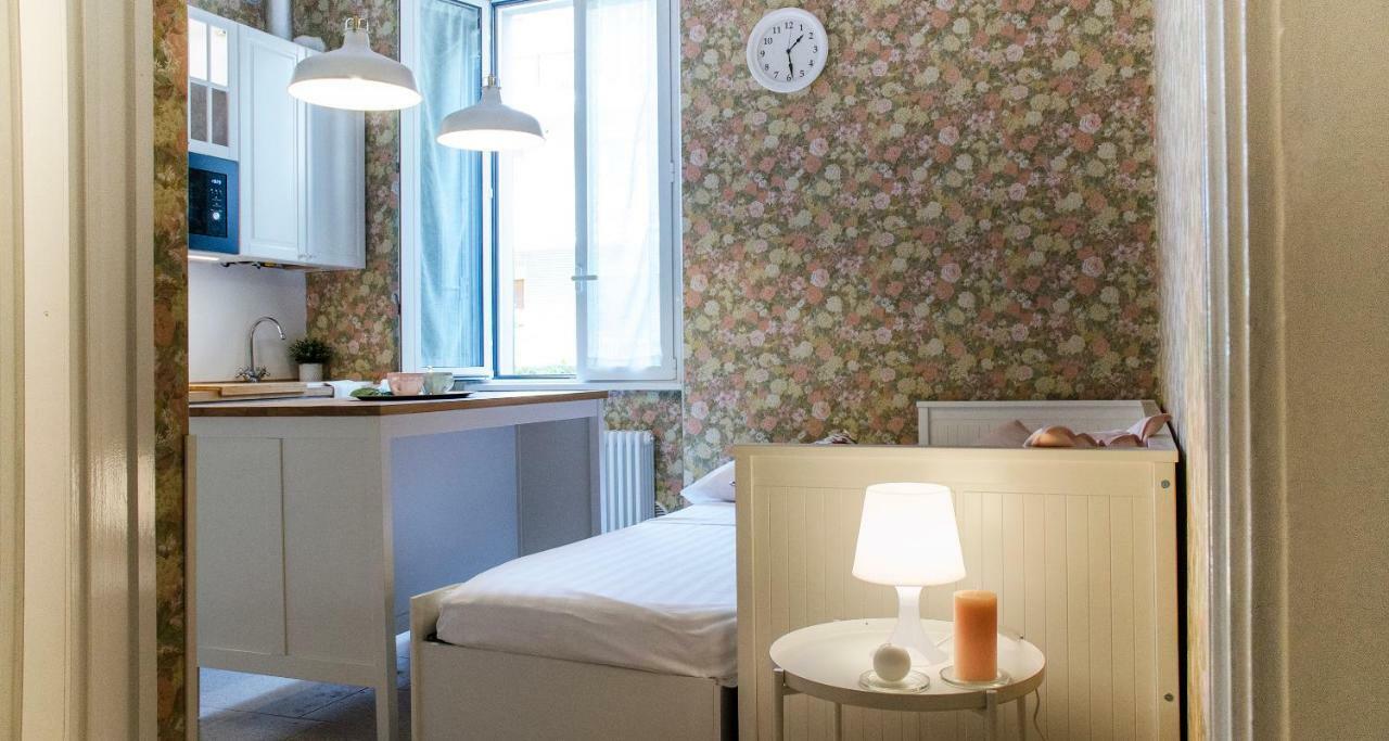 Flowers Apartment Joivy 25 Como Zewnętrze zdjęcie