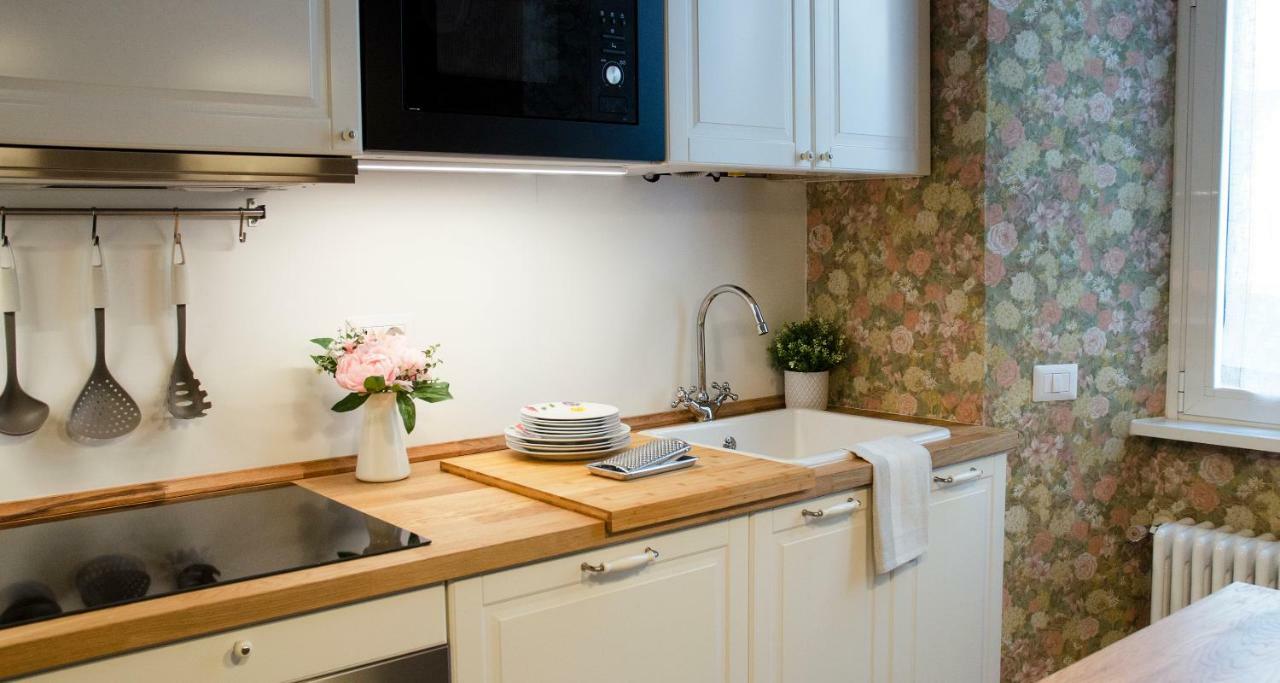 Flowers Apartment Joivy 25 Como Zewnętrze zdjęcie