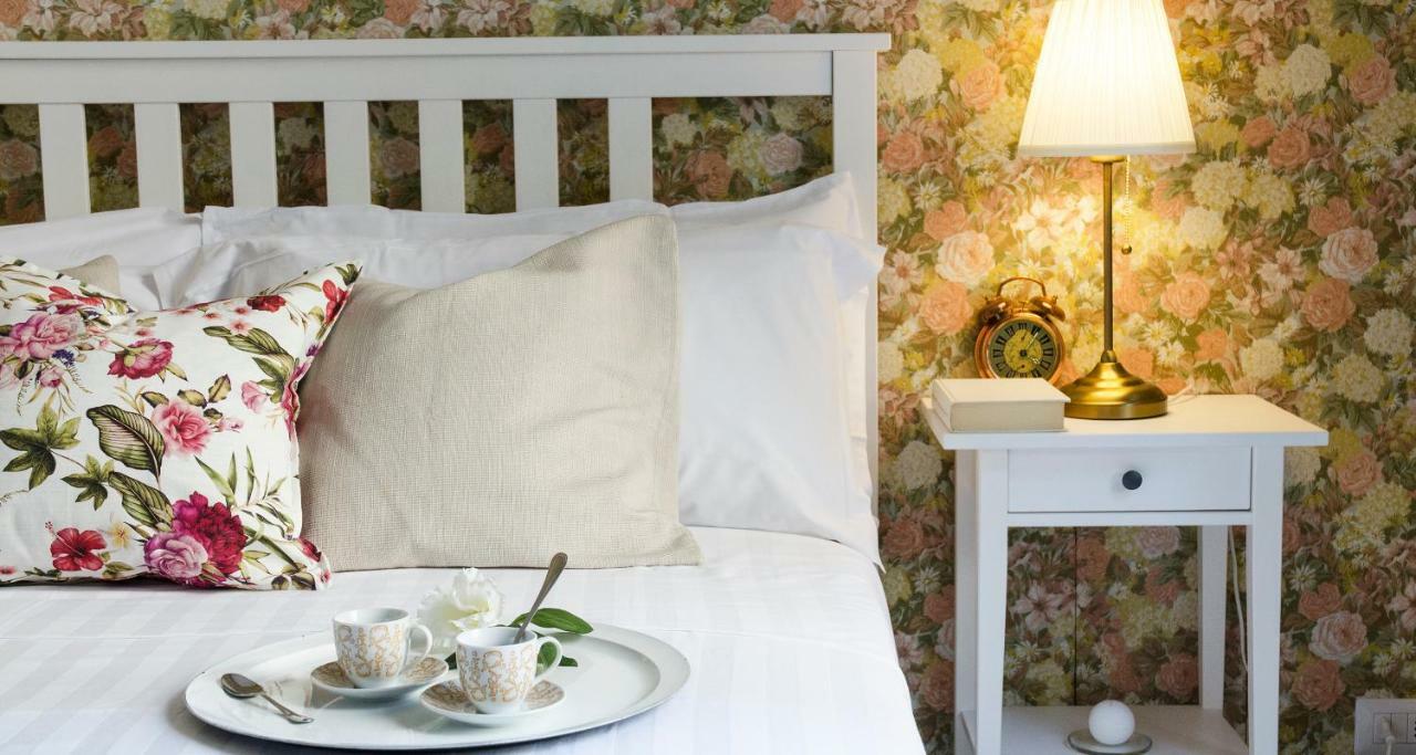 Flowers Apartment Joivy 25 Como Zewnętrze zdjęcie